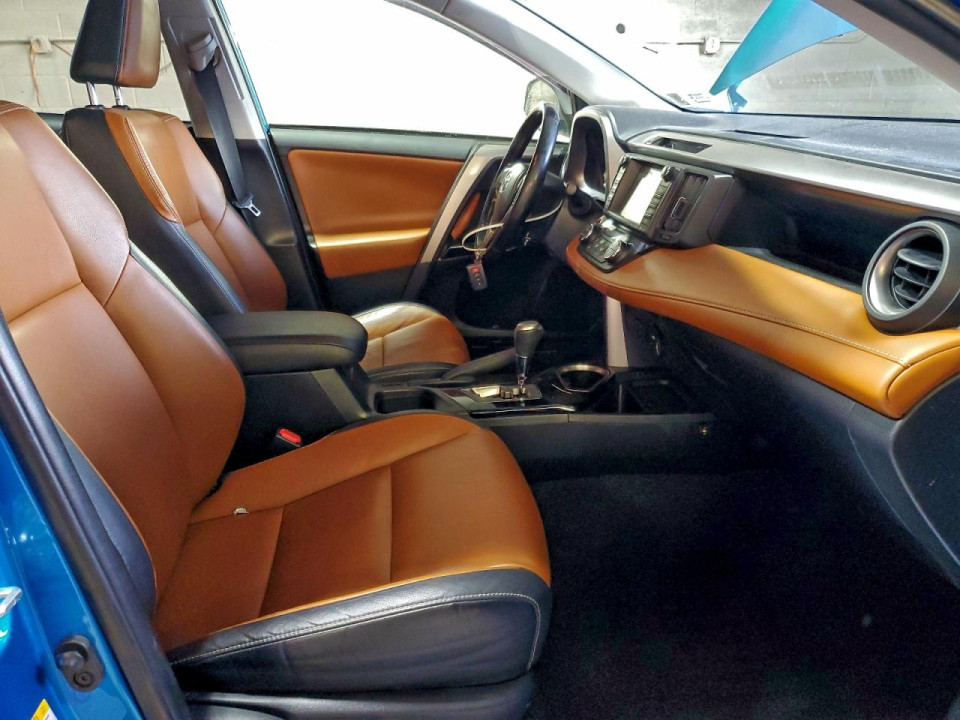 Toyota RAV4 2018 — Copart