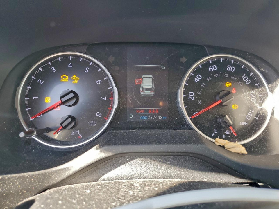 Toyota RAV4 2021 — Copart