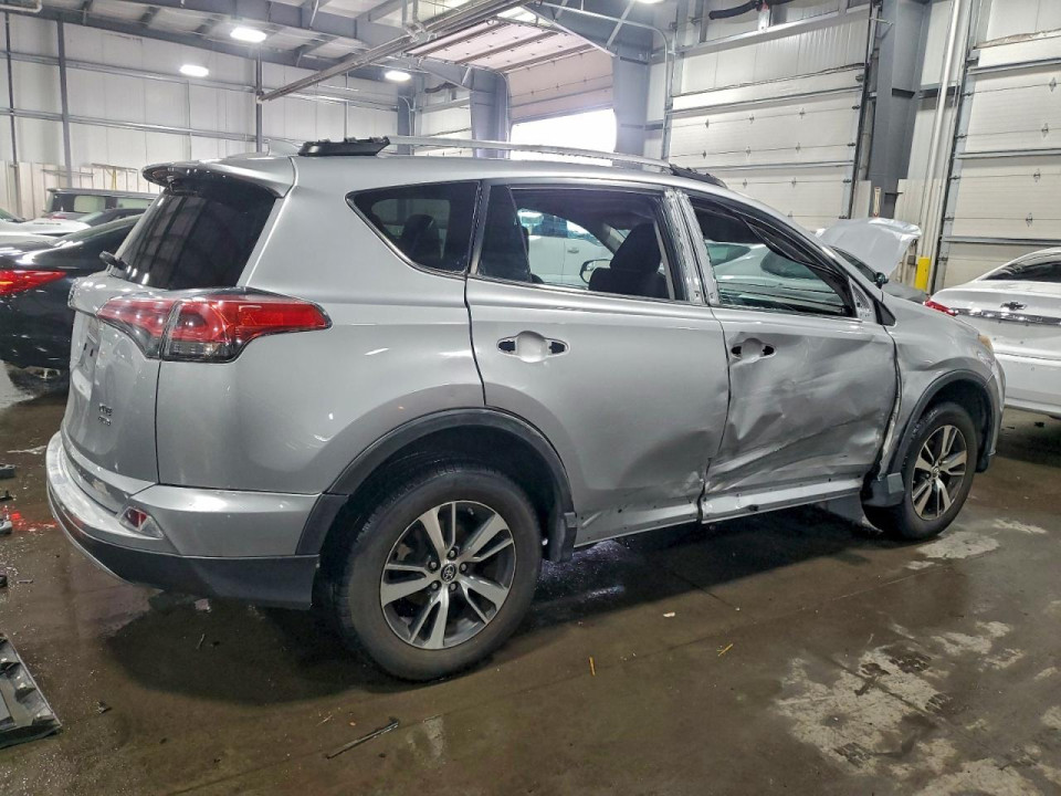 Toyota RAV4 2017 — Copart