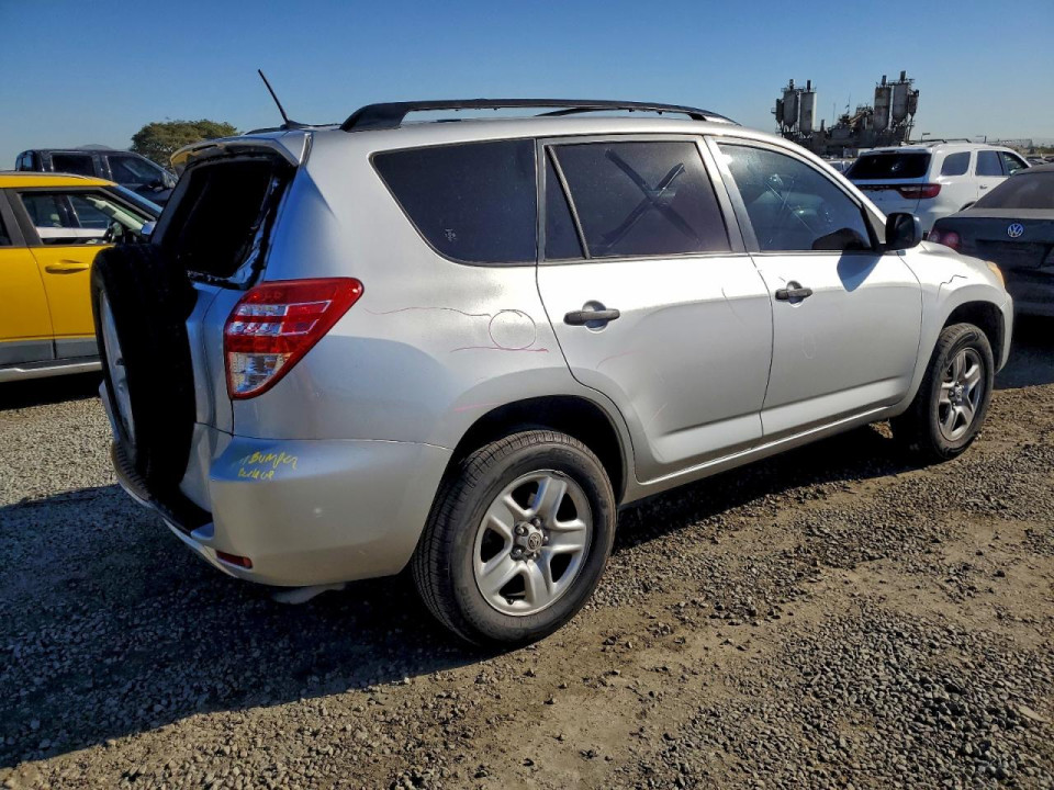 Toyota RAV4 2010 — Copart