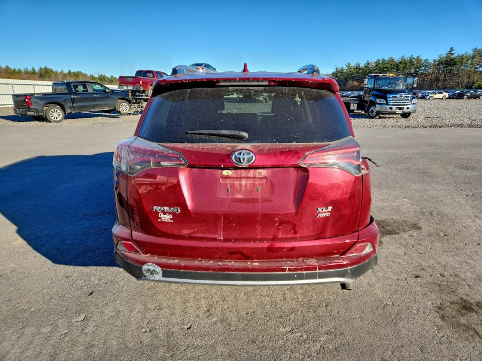 Toyota RAV4 2018 — Copart