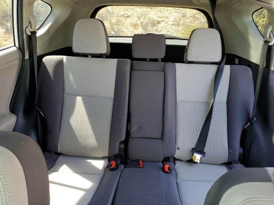 Toyota RAV4 2013 — Copart