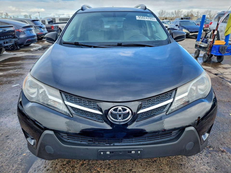 Toyota RAV4 2015 — Copart