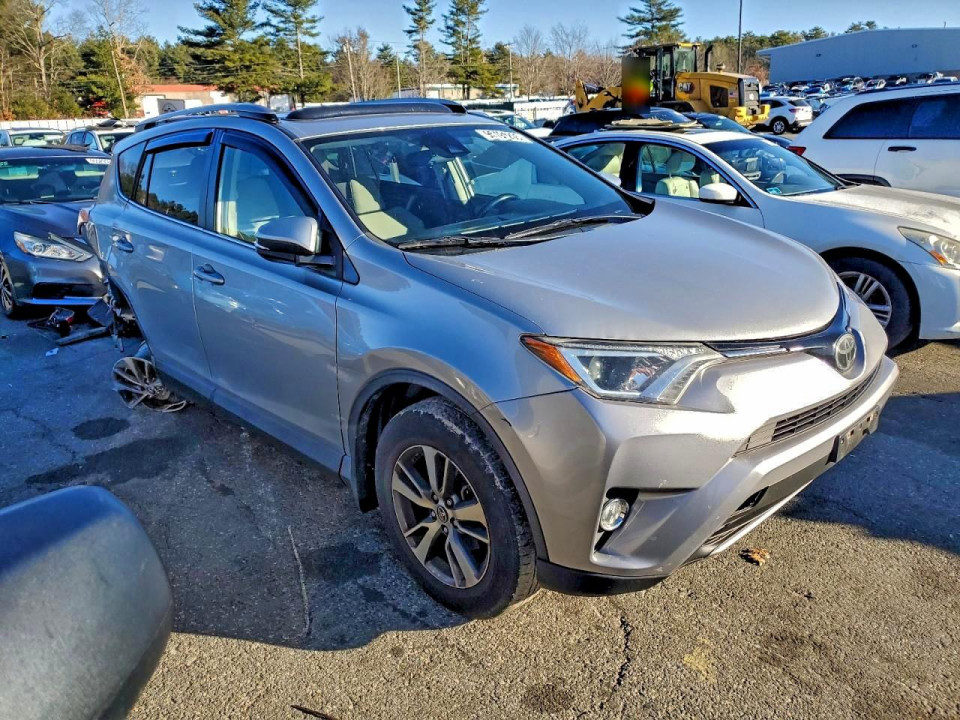 Toyota RAV4 2018 — Copart