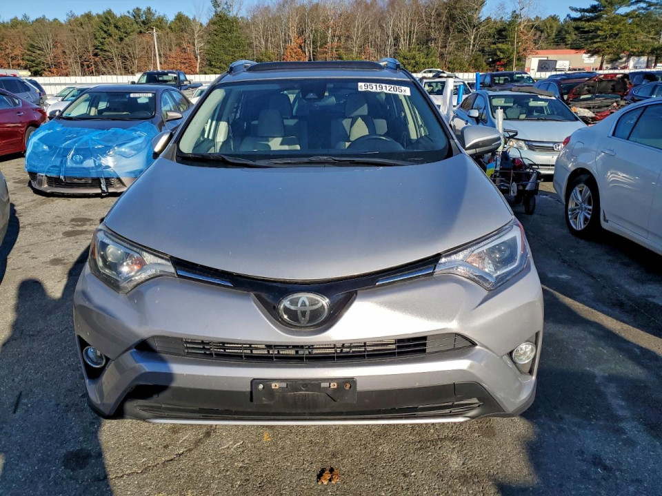 Toyota RAV4 2018 — Copart