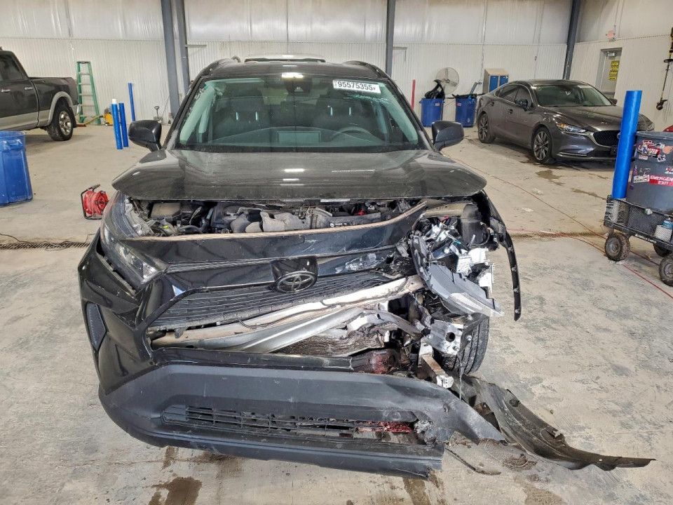 Toyota RAV4 2021 — Copart