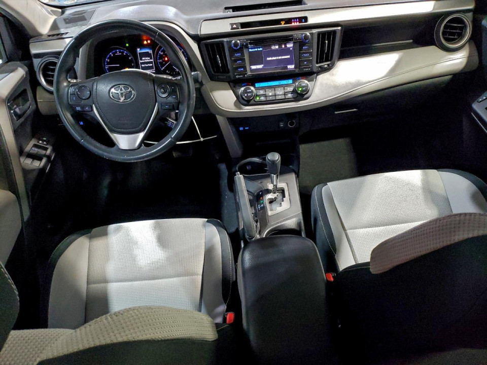 Toyota RAV4 2017 — Copart