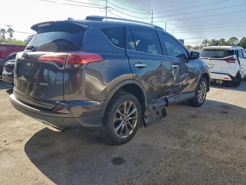 Toyota RAV4 2017 — Copart