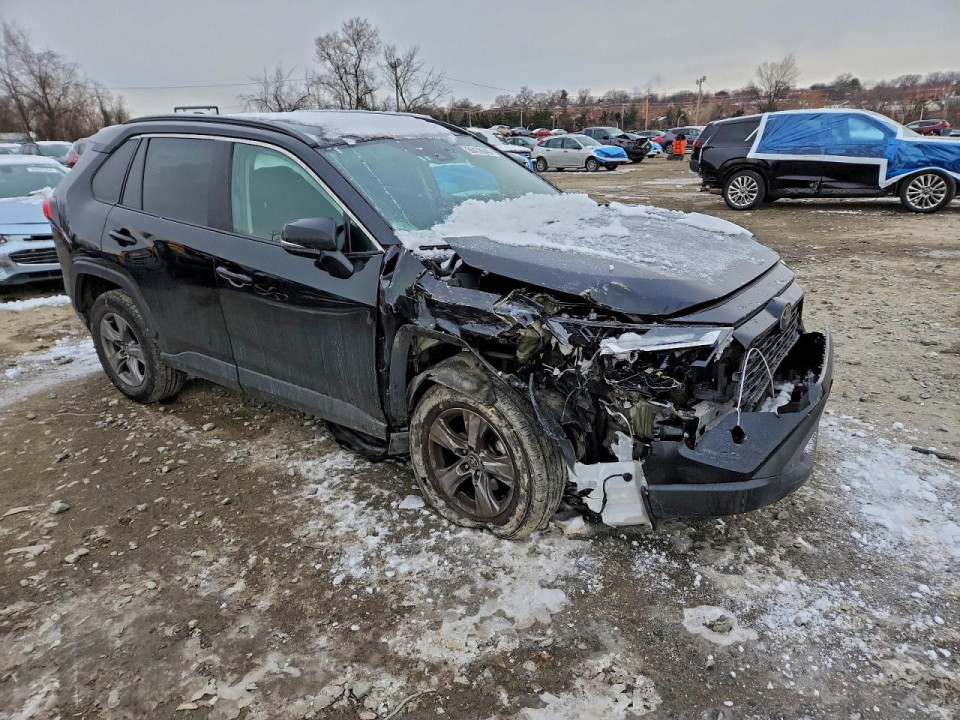 Toyota RAV4 2023 — Copart
