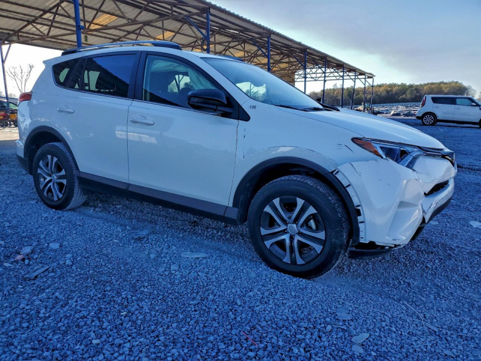 Toyota RAV4 2017 — Copart