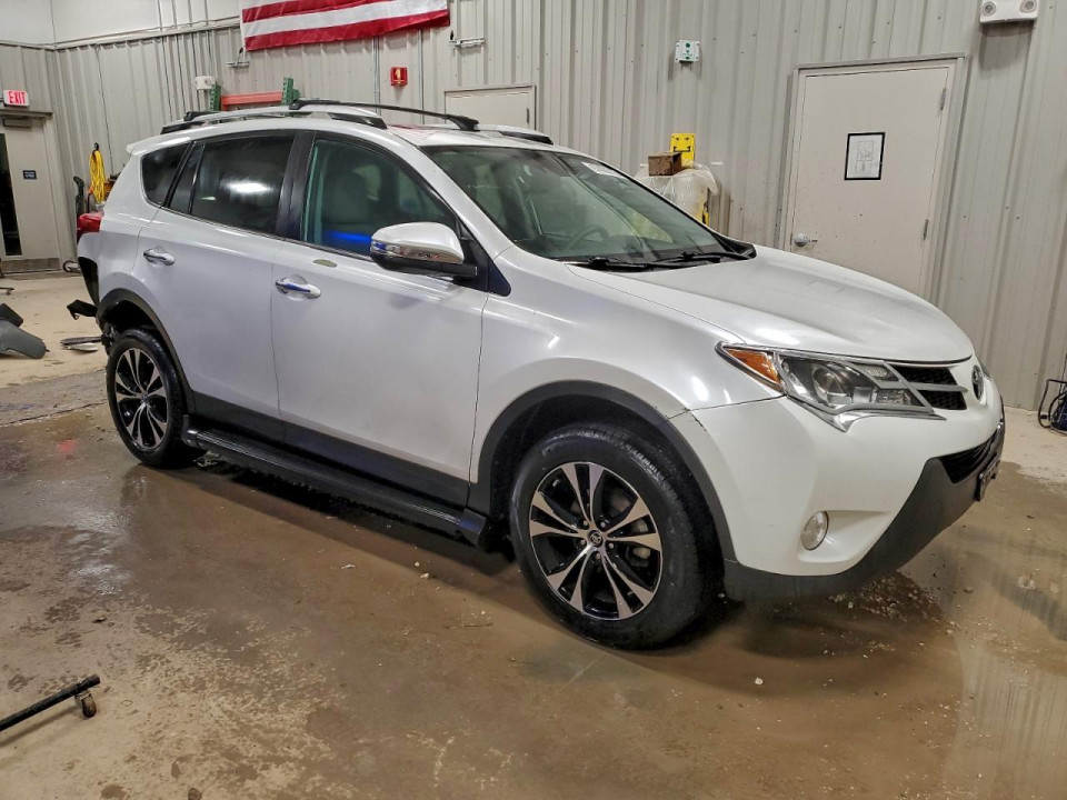 Toyota RAV4 2015 — Copart