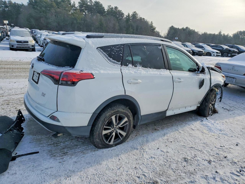 Toyota RAV4 2018 — Copart