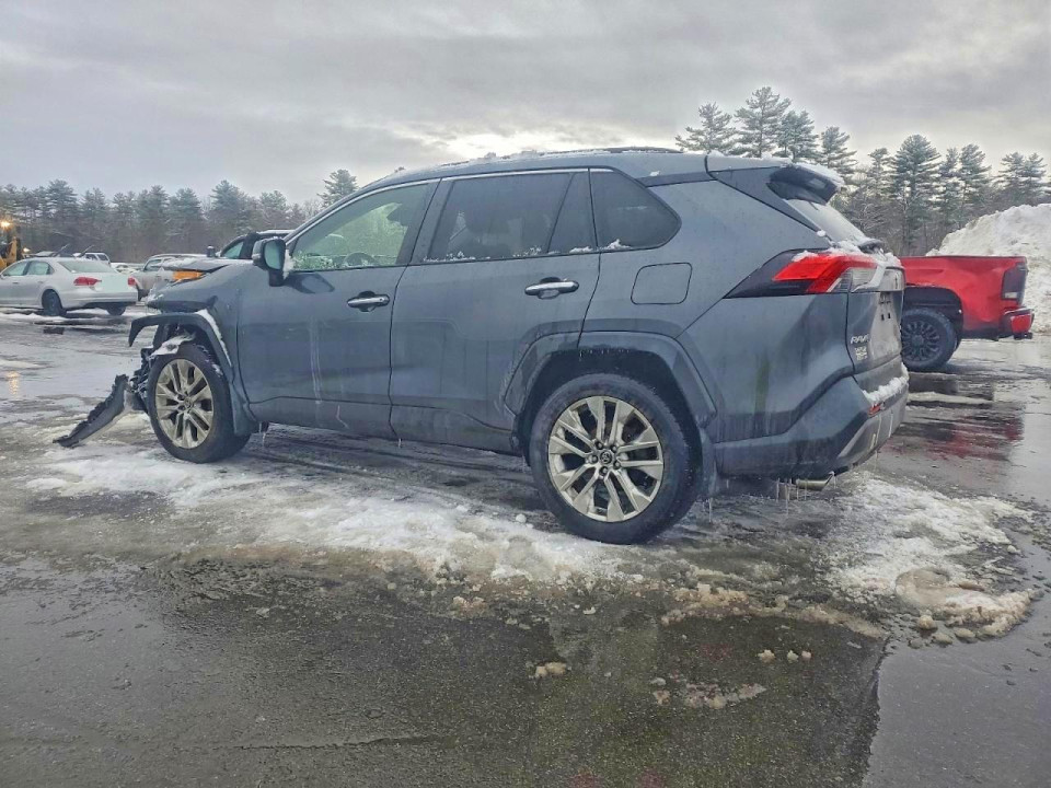 Toyota RAV4 2019 — Copart