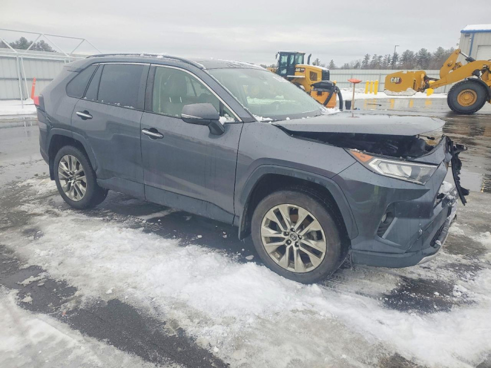 Toyota RAV4 2019 — Copart