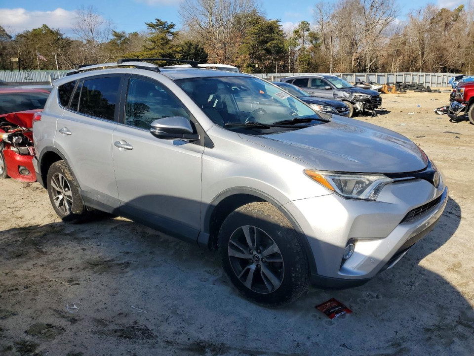 Toyota RAV4 2016 — Copart