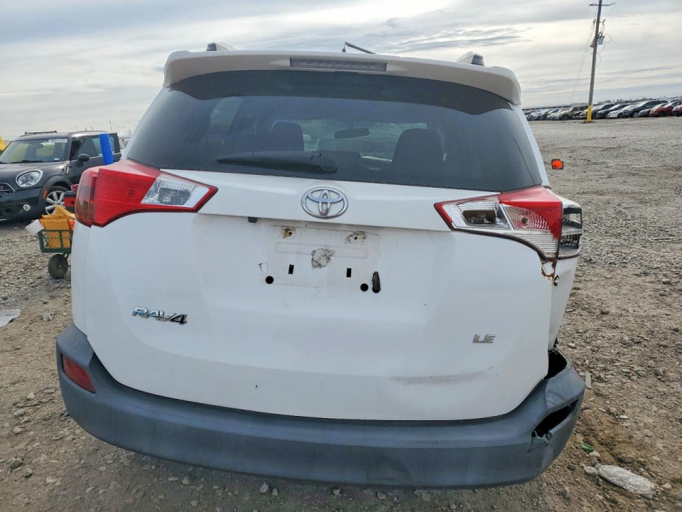 Toyota RAV4 2015 — Copart