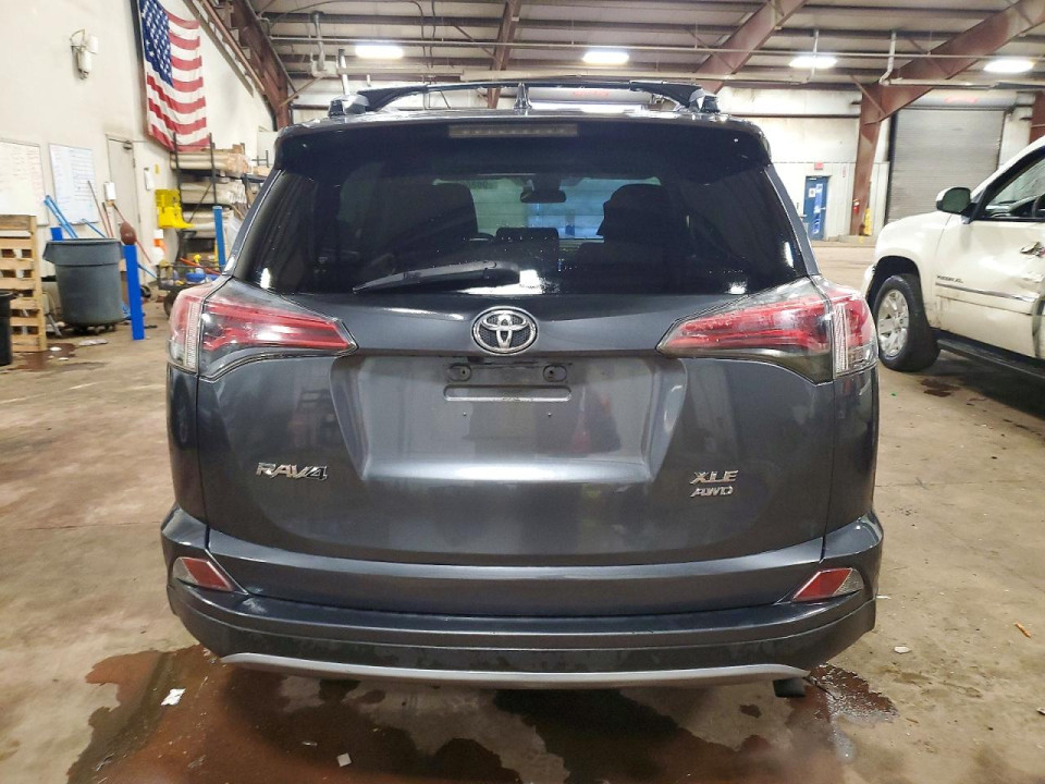 Toyota RAV4 2017 — Copart