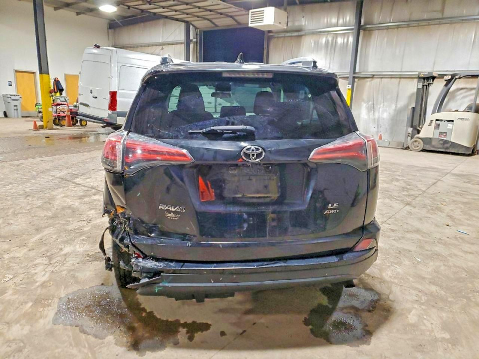 Toyota RAV4 2016 — Copart