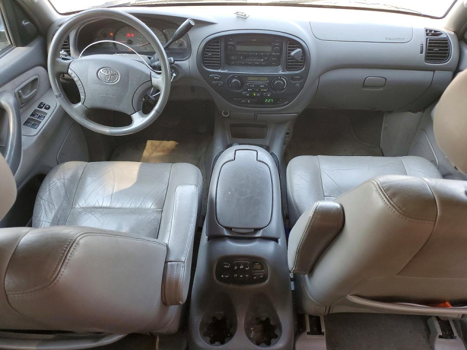 Toyota SEQUOIA 2004 — Copart