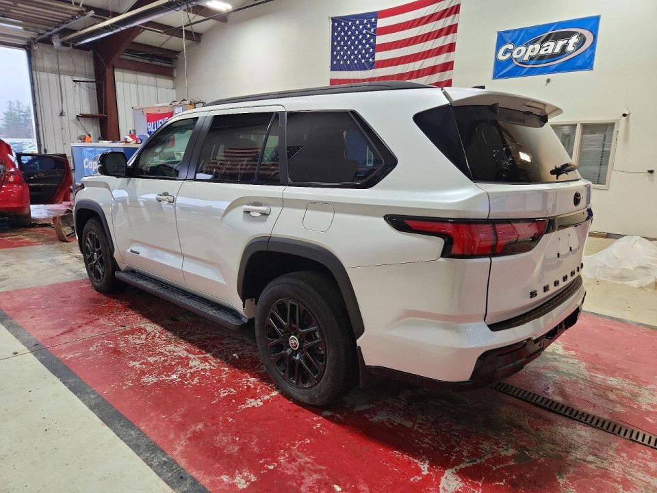 Toyota SEQUOIA 2024 — Copart