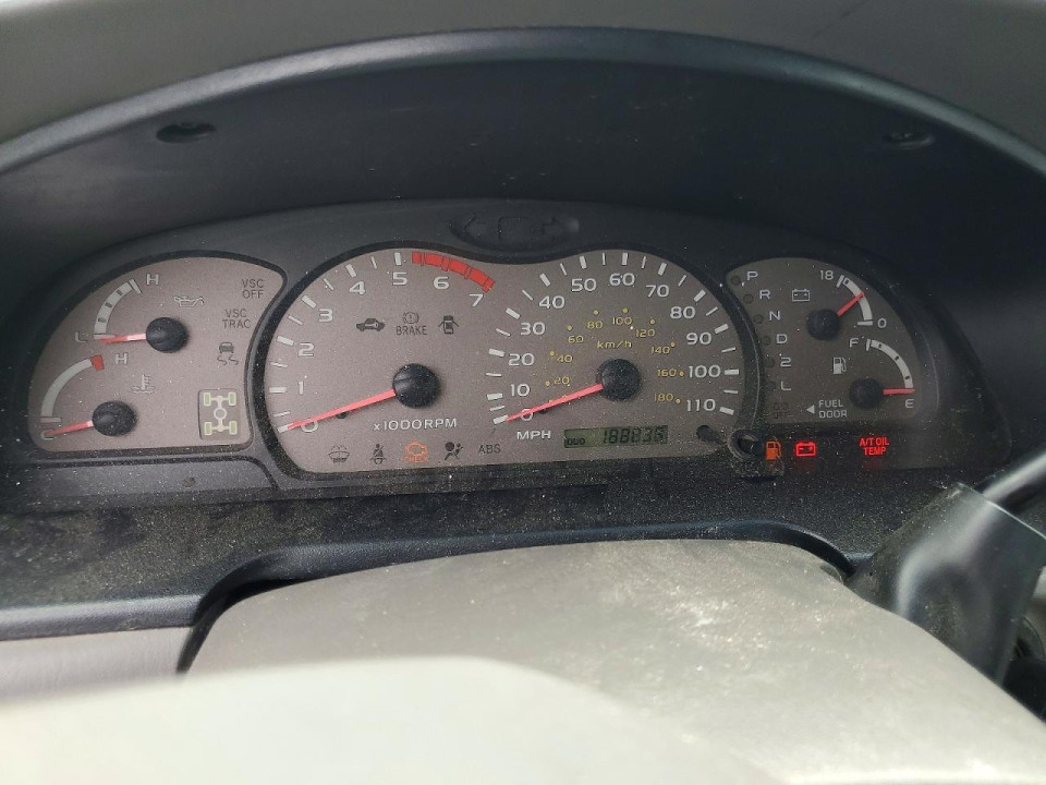 Toyota SEQUOIA 2004 — Copart