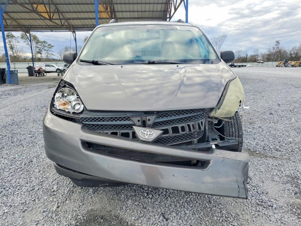 Toyota SIENNA CE 2004 — Copart