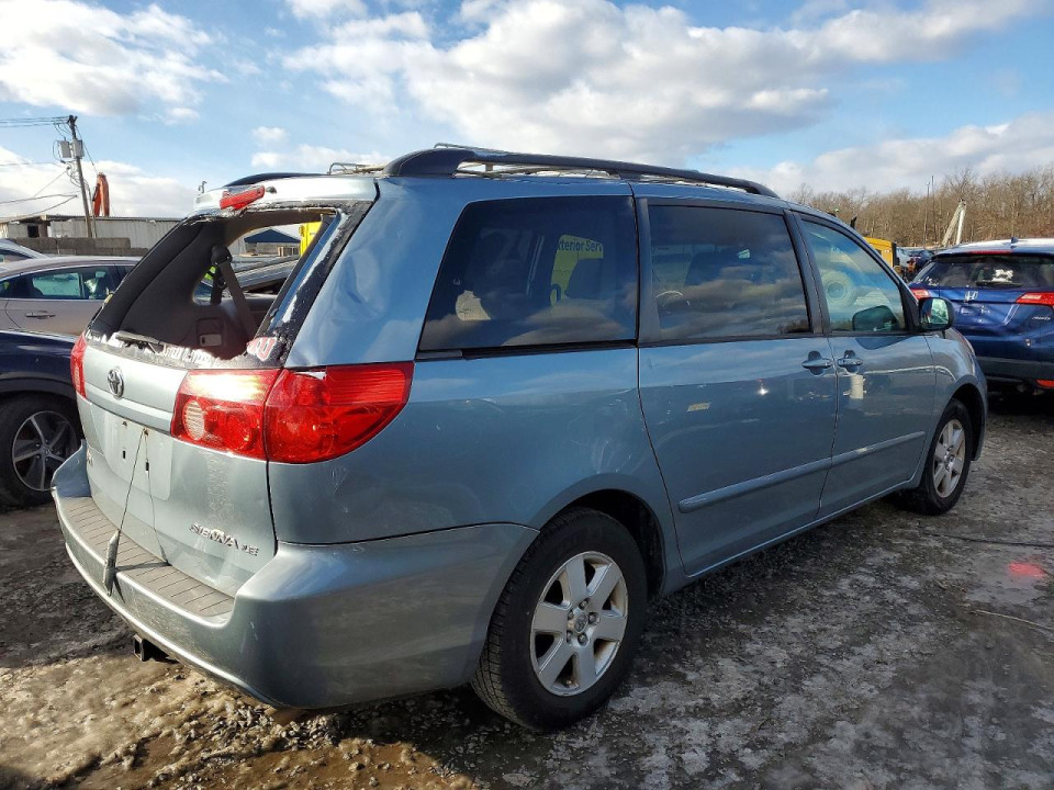 Toyota SIENNA CE 2010 — Copart