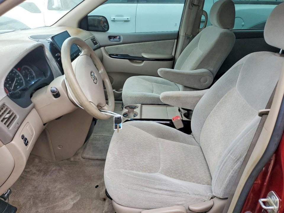 Toyota SIENNA CE 2005 — Copart
