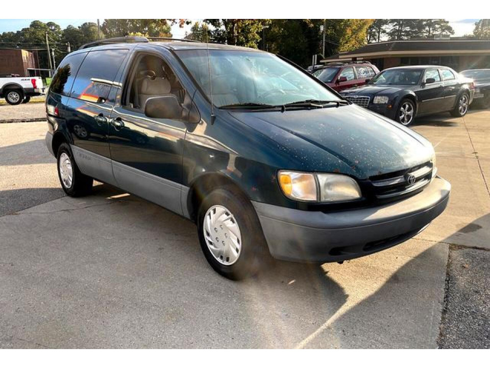 Toyota SIENNA LE 1998 — Copart