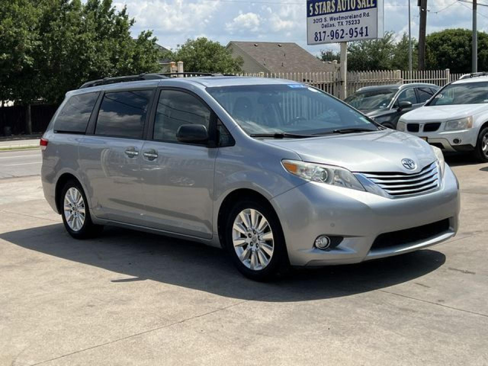 Toyota SIENNA XLE 2011 — Copart