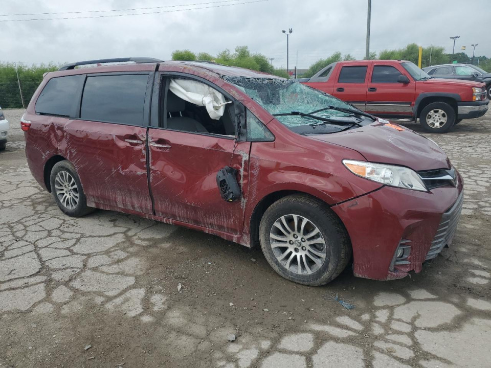 Toyota SIENNA XLE 2020 — Copart