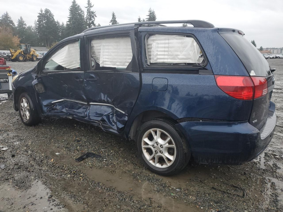 Toyota SIENNA XLE 2004 — Copart