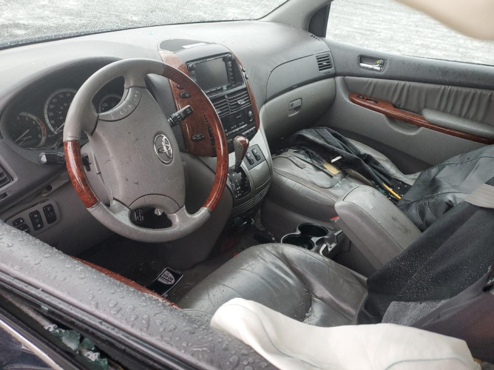 Toyota SIENNA XLE 2004 — Copart
