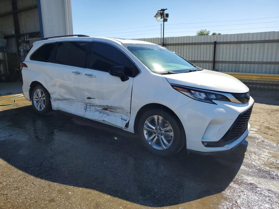 Toyota SIENNA 2021 — Copart