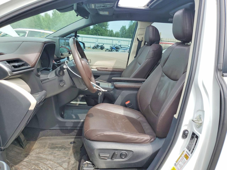 Toyota SIENNA 2021 — Copart