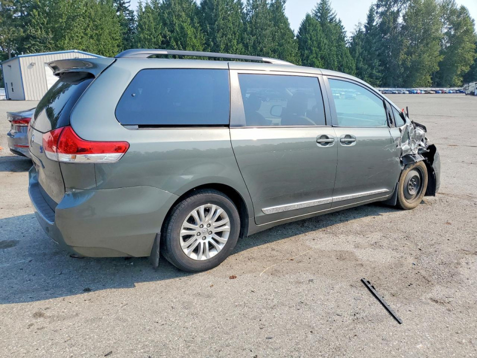 Toyota SIENNA 2013 — Copart