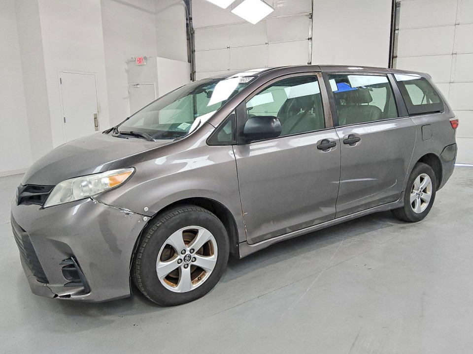 Toyota SIENNA 2018 — Copart