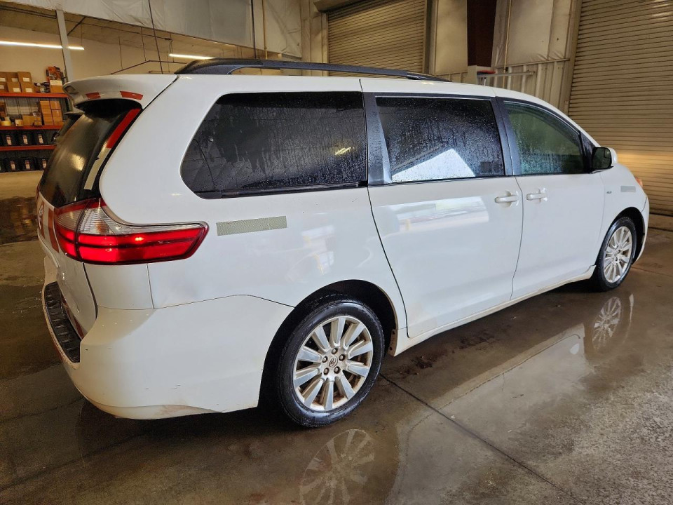 Toyota SIENNA 2017 — Copart