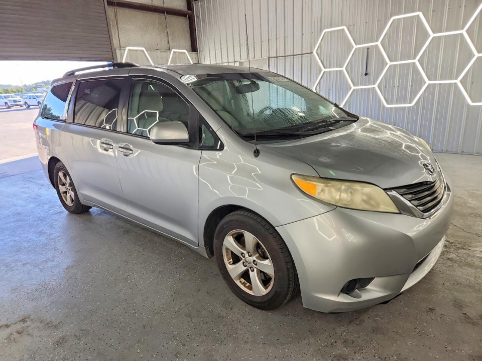 Toyota SIENNA 2014 — Copart