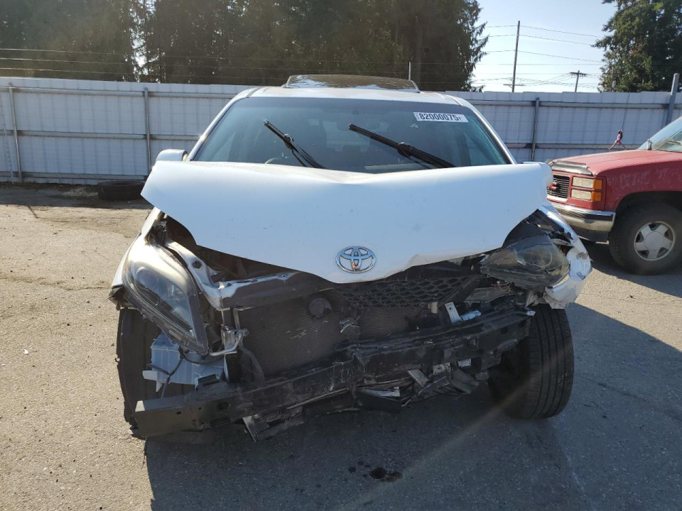 Toyota SIENNA 2016 — Copart