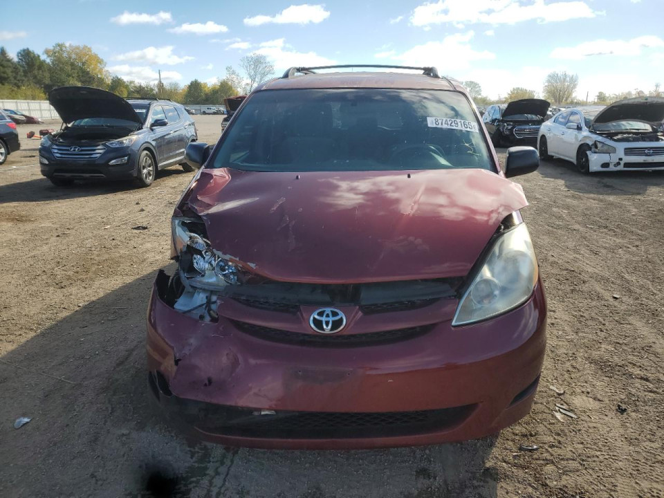 Toyota SIENNA 2010 — Copart