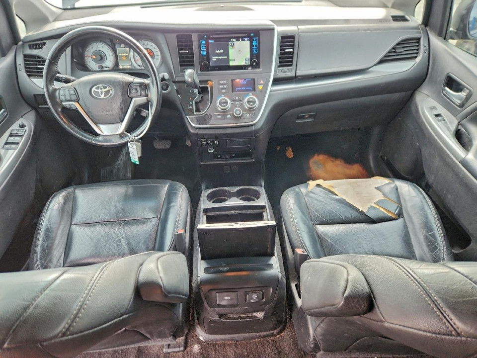 Toyota SIENNA 2016 — Copart