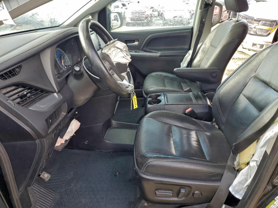 Toyota SIENNA 2020 — Copart