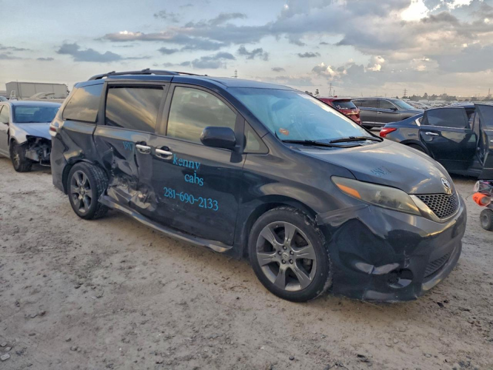 Toyota SIENNA 2015 — Copart