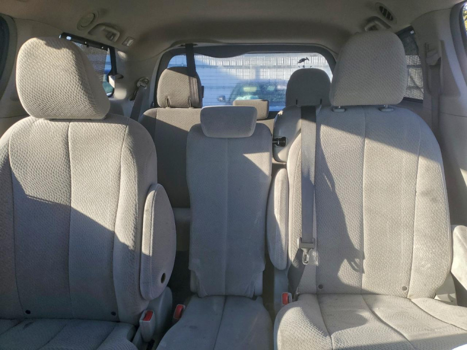 Toyota SIENNA 2013 из США