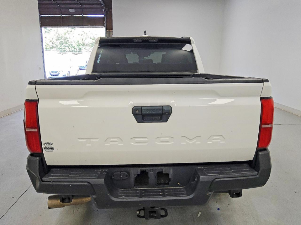 Toyota TACOMA 2024 — Copart