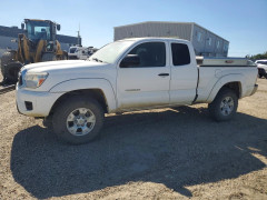 Toyota TACOMA 2015