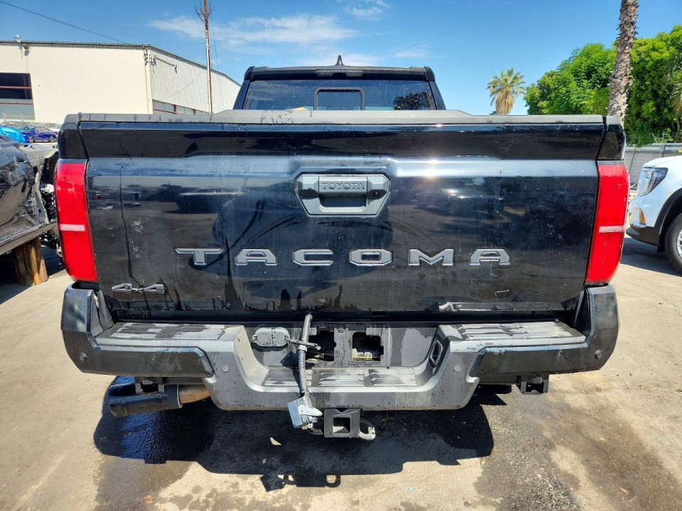 Toyota TACOMA 2024 — Copart