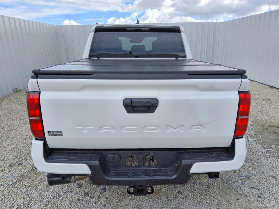 Toyota TACOMA 2024 — Copart