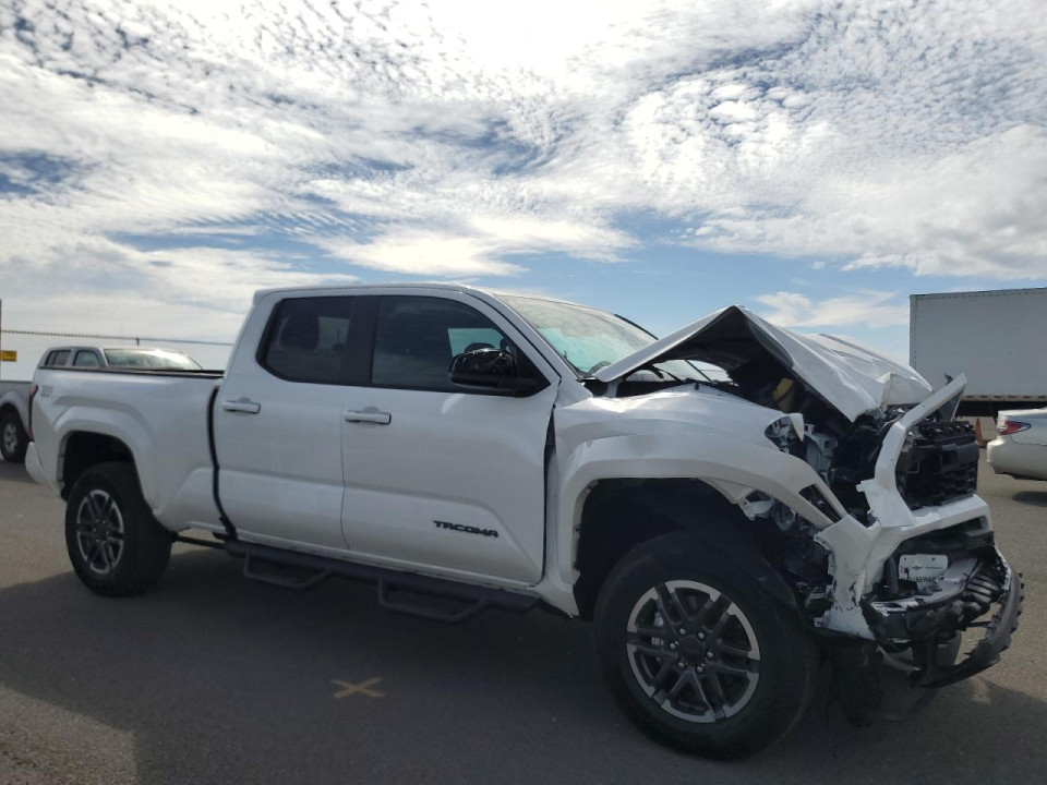 Toyota TACOMA 2025 — Copart